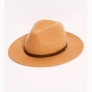 Free People felt hat. New with tags.